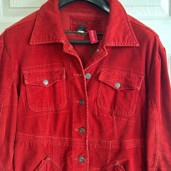Deep red cotton corduroy blazer. Hip length. Cozy for Fall or the holidays. - Picture 2 of 5